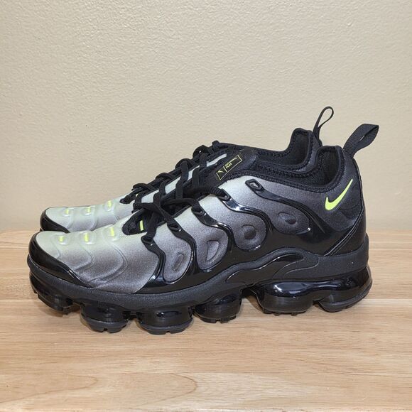 Nike Air VaporMax Plus Neon Black CW7478-001 Men\'s Size 7 Women\'s 8.5 main image 5